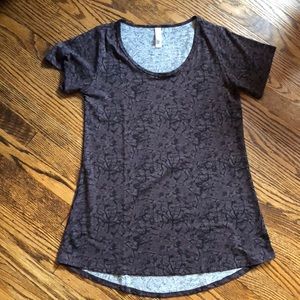 Lularoe classic tee